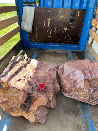 Ландшафтные глыбы красно-фиолетовые 200-1000 килограмм купить в Алтайском край