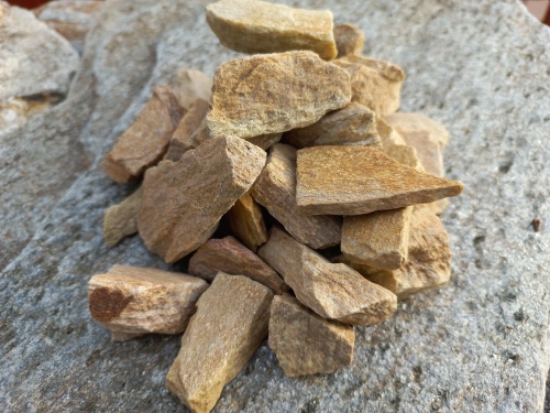 Златолит жёлтый декоративная каменная крошка купить в Алтайском край