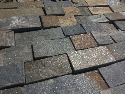 Плитка пилёная златолит Уральский для цоколя, отмостки купить в Алтайском край