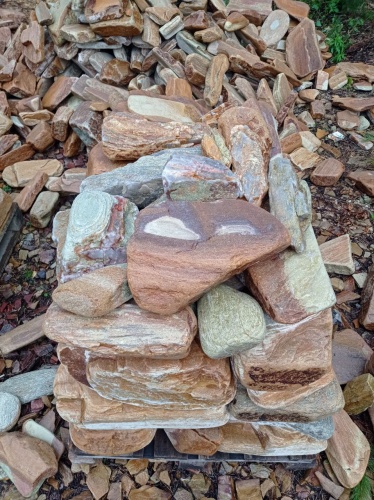 Златолит жёлтый, жёлто-зелёный глыбки и валуны для ланшафтного дизайна купить в Алтайском край