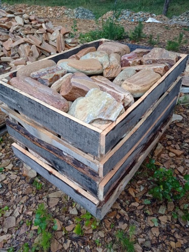 Златолит жёлтый, жёлто-зелёный глыбки и валуны для ланшафтного дизайна купить в Алтайском край