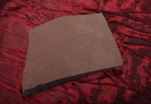 Плитняк лемезит бордовый для цоколя 1,5-2 см купить в Алтайском край