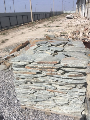 Златолит серебристый галтованный для лестниц купить в Алтайском край